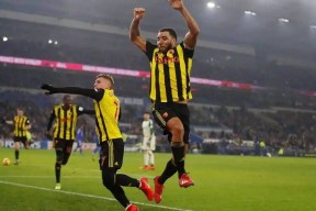 关于集结日欧冠焦点战；那不勒斯造点机会；球迷炸锅；更衣室氛围转暖的信息-球速网页版