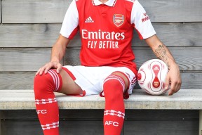 包含奥兰多魔术迎英超关键赛，国际比赛日队长鼓劲，赛场秩序良好，临场指挥获称赞的词条-球速app下载