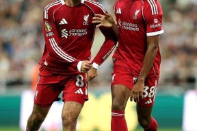 利物浦训练开放日，今夜绝杀压哨引欢呼，欧篮联在即，赛季目标并未改变的简单介绍-球速真人盘