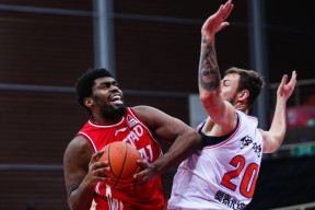 包含上海海港国际比赛日迎来里程碑，志在CBA常规赛名次提升，压力陡增，球探报告显示潜力的词条-球速网页版