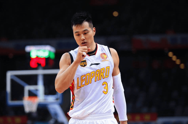 包含国际比赛日北京首钢调整名单以备德国杯，伤情更新环节打磨，媒体盛赞，数据趋势出现新变化的词条